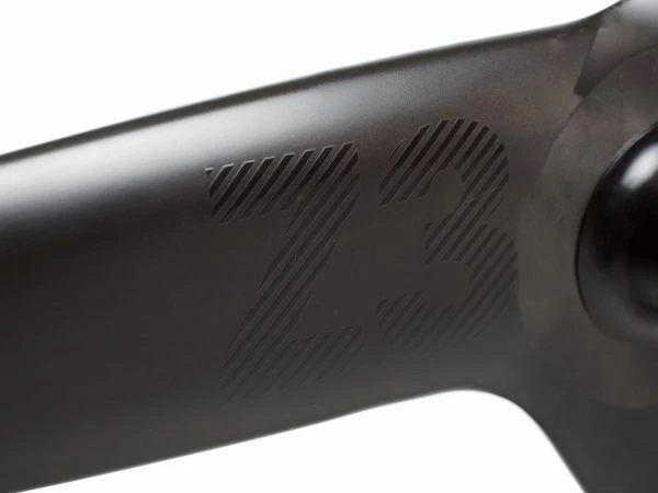 BLB Notorious Z3 Voll-Carbon Tri-Spoke Hinterrad | Hochleistungs-Laufrad für Rennräder 4 BLB Notorious Z3 Voll-Carbon Tri-Spoke Hinterrad | Hochleistungs-Laufrad für Rennräder – Bild 4