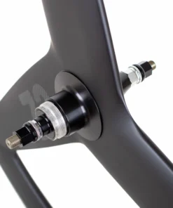 BLB Notorious Z3 Voll-Carbon Tri-Spoke Hinterrad | Hochleistungs-Laufrad für Rennräder 6 BLB Notorious Z3 Voll-Carbon Tri-Spoke Hinterrad | Hochleistungs-Laufrad für Rennräder -Fahrradts Verkaufsladen 0043943 blb notorious z3 full carbon rear wheel black