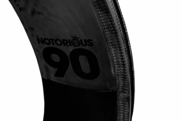 BLB Notorious 90 Carbon Felge 28" - Hochwertige Laufräder für maximale Performance 2 BLB Notorious 90 Carbon Felge 28" - Hochwertige Laufräder für maximale Performance – Bild 2