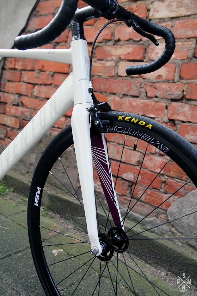 Aventon Mataro Komplettrad Fixie Singlespeed - Weiß | Hochwertiges Fixie Fahrrad 7 Aventon Mataro Komplettrad Fixie Singlespeed - Weiß | Hochwertiges Fixie Fahrrad – Bild 7