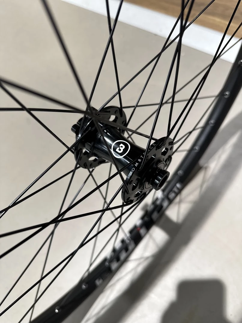 WTB ST I23 Light X Bombtrack 650b / 27.5" Laufradsatz | Hochwertige Laufräder für Mountainbikes 5 WTB ST I23 Light X Bombtrack 650b / 27.5" Laufradsatz | Hochwertige Laufräder für Mountainbikes – Bild 5