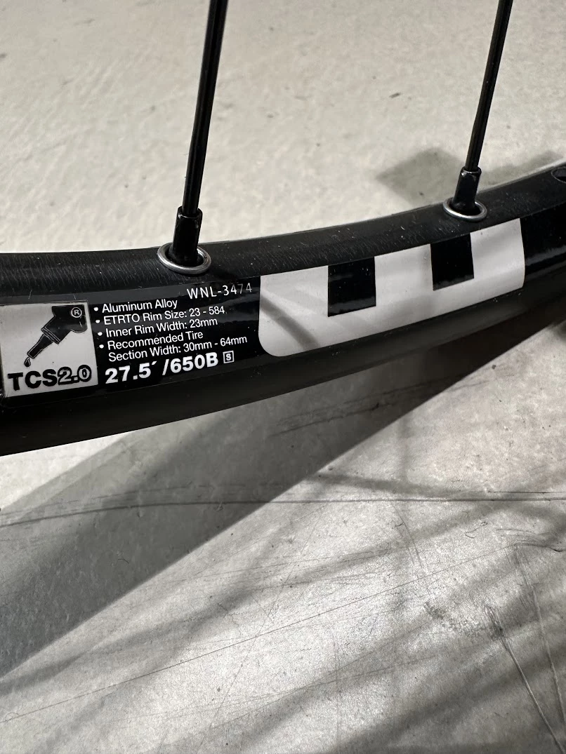 WTB ST I23 Light X Bombtrack 650b / 27.5" Laufradsatz | Hochwertige Laufräder für Mountainbikes 7 WTB ST I23 Light X Bombtrack 650b / 27.5" Laufradsatz | Hochwertige Laufräder für Mountainbikes – Bild 7