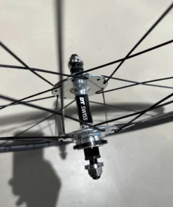 H+Son Archetype X DT-Swiss 370 Track Naben Laufradsatz - Anodized Grey 20/24Loch | Hochwertige Laufradsätze für Rennräder -Fahrradts Verkaufsladen H Son Arche DT370 LRS Grey 9