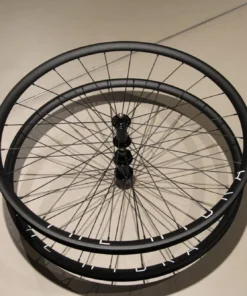 H+Son THE HYDRA X MACK HUBS Low Flange Track Laufradsatz - Hochwertiger Laufradsatz für Rennräder 18 H+Son THE HYDRA X MACK HUBS Low Flange Track Laufradsatz - Hochwertiger Laufradsatz für Rennräder -Fahrradts Verkaufsladen Hydra Mack Wing LRS 10