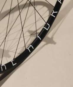 H+Son THE HYDRA X MACK HUBS Low Flange Track Laufradsatz - Hochwertiger Laufradsatz für Rennräder 15 H+Son THE HYDRA X MACK HUBS Low Flange Track Laufradsatz - Hochwertiger Laufradsatz für Rennräder -Fahrradts Verkaufsladen Hydra Mack Wing LRS 7