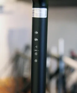 LightSKIN LED Sattelstütze mit integriertem Rücklicht – Sicherheit und Stil für Ihr Fahrrad -Fahrradts Verkaufsladen Lightskin LED Sattelstuetze 4