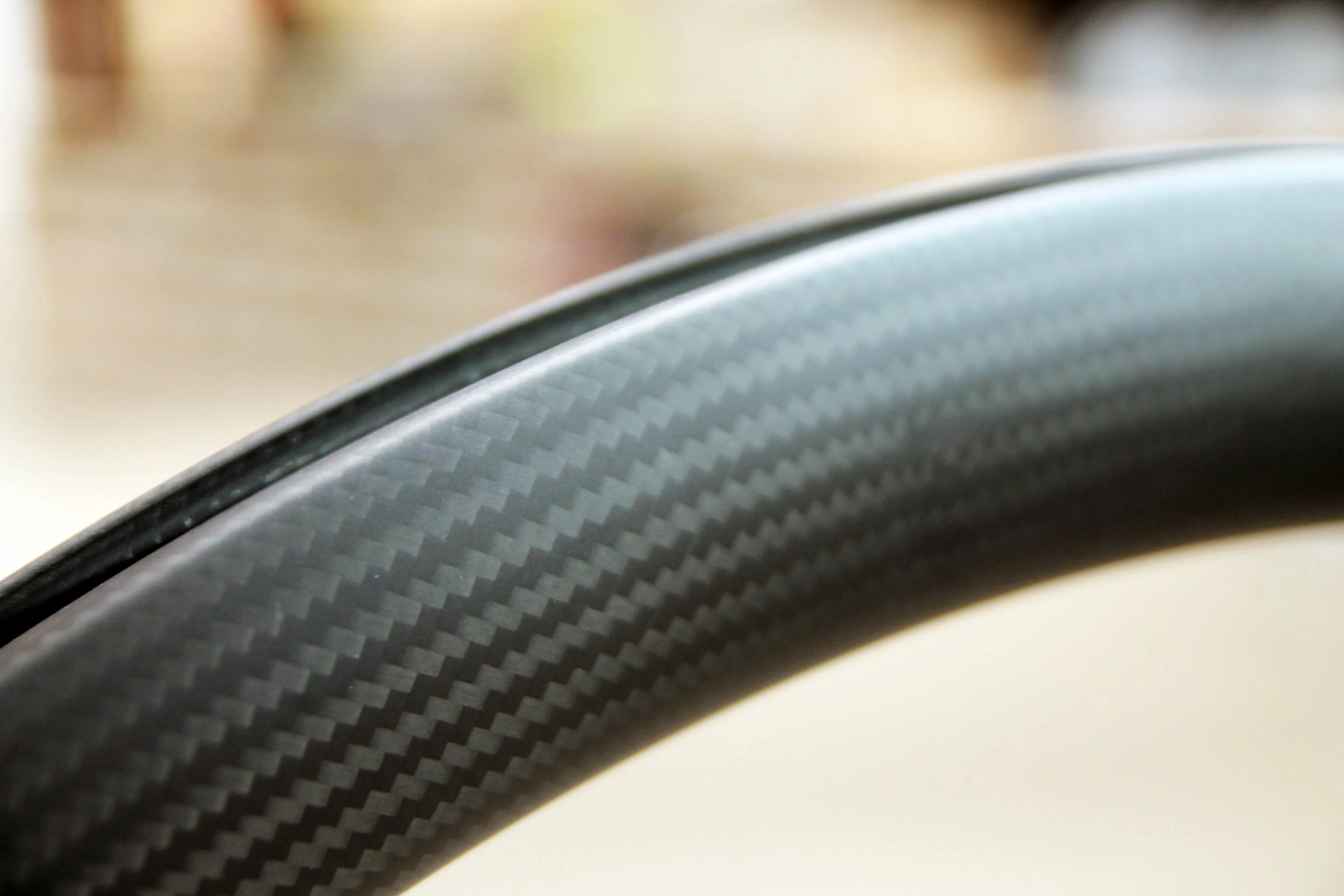 SMParts Force 45 T700 Clincher TLR Carbon Felge 3K Twill Weave, 700c 28" - Hochwertige Laufräder für optimale Performance 3 SMParts Force 45 T700 Clincher TLR Carbon Felge 3K Twill Weave, 700c 28" - Hochwertige Laufräder für optimale Performance – Bild 3