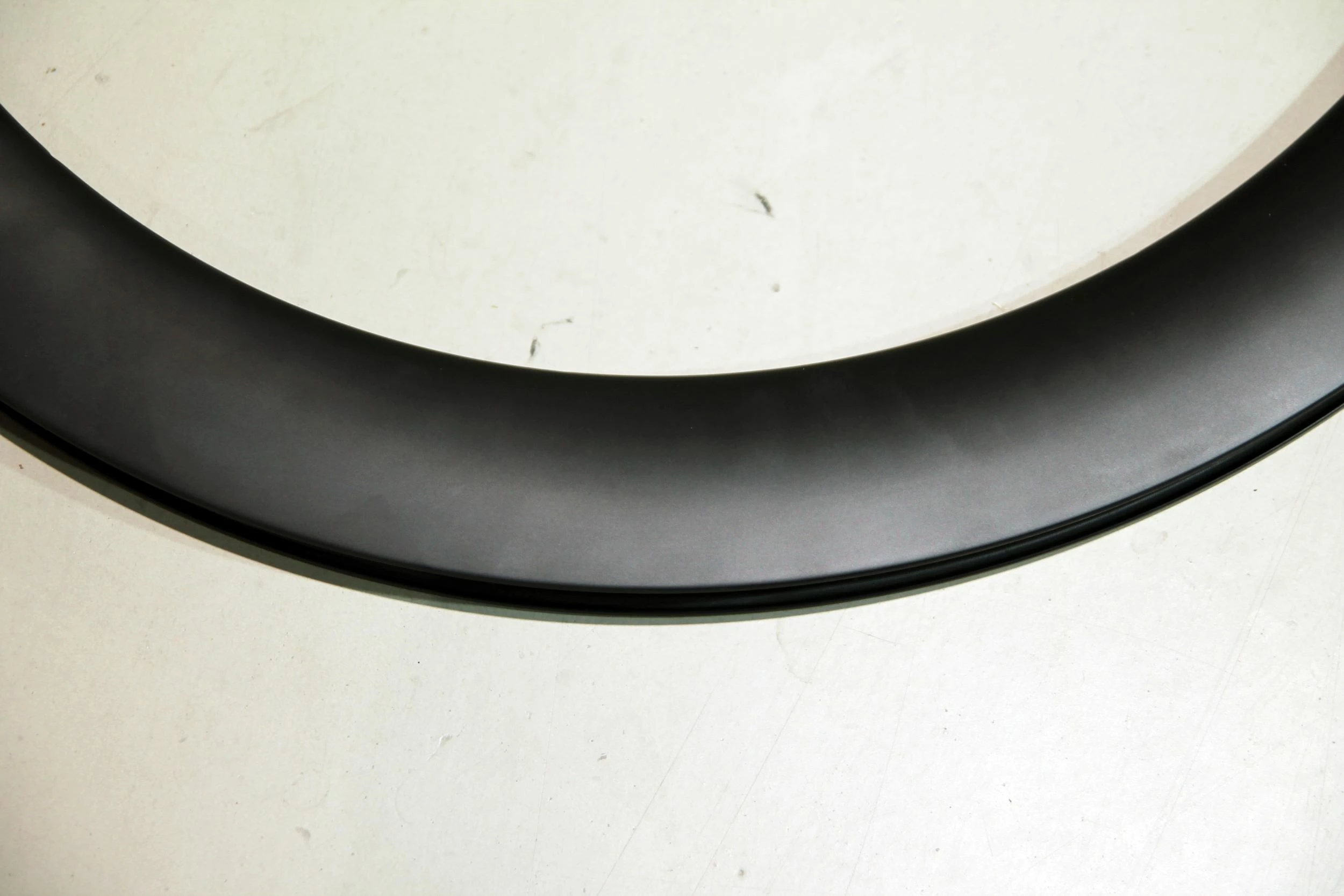 SMParts Force 63 T700 Clincher TLR Carbon Felge UD Matt 700c 28" - Hochwertige Laufräder 5 SMParts Force 63 T700 Clincher TLR Carbon Felge UD Matt 700c 28" - Hochwertige Laufräder – Bild 5