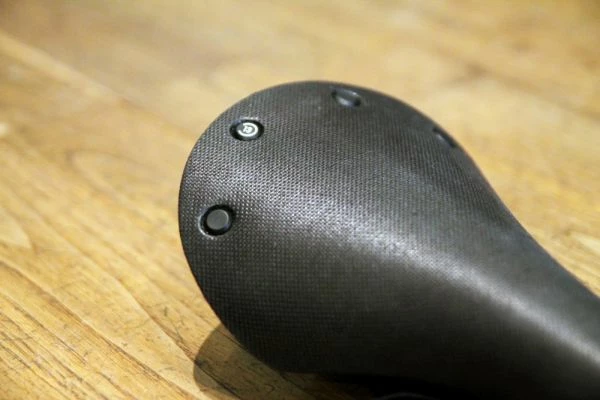 BROOKS Cambium C13 Carbon Sattel – Leichter Carbon-Radelsattel für maximale Performance 5 BROOKS Cambium C13 Carbon Sattel – Leichter Carbon-Radelsattel für maximale Performance – Bild 5