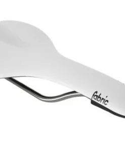 Fabric Scoop Flat Elite Sattel - Hochwertiger Fahrradsattel für Komfort und Leistung -Fahrradts Verkaufsladen fa15 scoop flat elite whtblk 3qtr