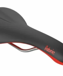Fabric Scoop Radius Elite Sattel - Hochwertiger Fahrradsattel für Komfort und Performance -Fahrradts Verkaufsladen fa15 scoop radius elite blkred 3qtr