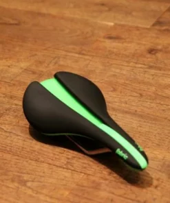 Fabric Line Shallow Elite Sattel | Hochwertiger Fahrradsattel für Komfort und Performance -Fahrradts Verkaufsladen fabric line elite blkgrn 2