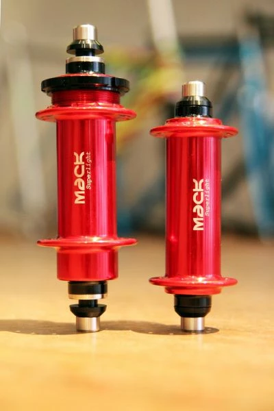 MACK HUBS Superlight Track Hinterrad Nabe Niederflansch - Farbig | Hochwertige Laufradnabe für Rennräder 2 MACK HUBS Superlight Track Hinterrad Nabe Niederflansch - Farbig | Hochwertige Laufradnabe für Rennräder – Bild 2