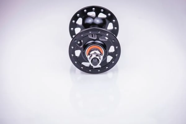 SwiftArt Boost Track Vorderradnabe - Hochwertige Laufradnabe für optimale Performance 1 SwiftArt Boost Track Vorderradnabe - Hochwertige Laufradnabe für optimale Performance